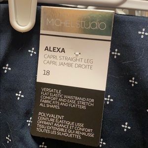 Brand new never worn Capri straight leg pants